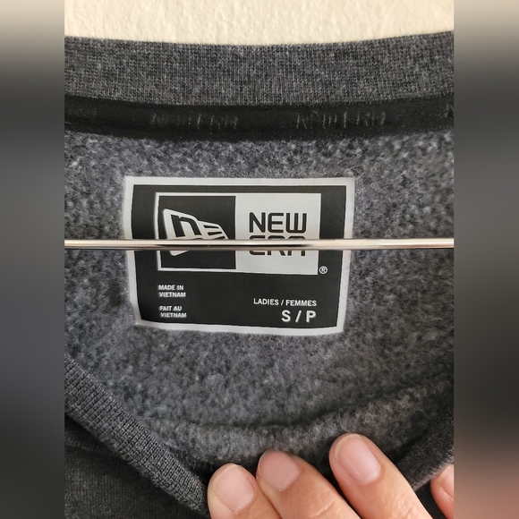 New Era AUDI Crewneck , Dark‎ Grey, Size Small - Picture 7 of 7